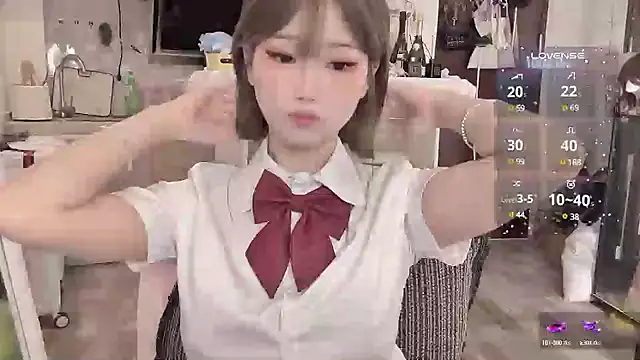 -XunMengLong- online show from March 12, 2025, 7:38 pm