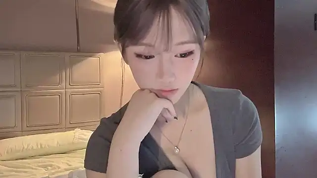 Snapshot of -XunMengLong- chatting on December 21, 2025, 4:47 pm -XunMengLong- online show from December 21, 2025, 4:47 pm