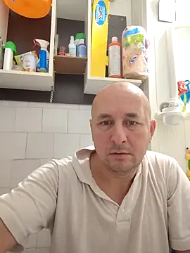 Snapshot of intx800 chatting on December 13, 2024, 3:27 am intx800 online show from December 13, 2024, 3:27 am