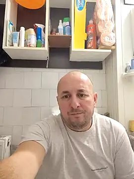 Snapshot of intx800 chatting on January 28, 2025, 3:46 pm intx800 online show from January 28, 2025, 3:46 pm