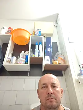 Snapshot of intx800 chatting on October 17, 2025, 2:15 am intx800 online show from October 17, 2025, 2:15 am