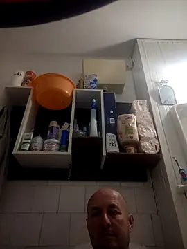 Snapshot of intx800 chatting on October 31, 2025, 3:13 pm intx800 online show from October 31, 2025, 3:13 pm