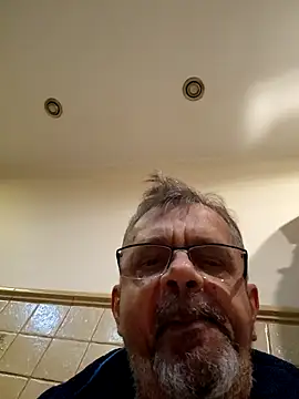 axecoman60 online show from January 14, 2025, 11:27 pm