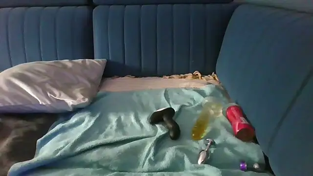 axecoman60 online show from March 9, 2025, 2:21 pm