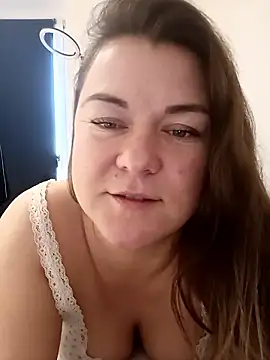 LunikaLunaX online show from January 19, 2026, 7:34 am