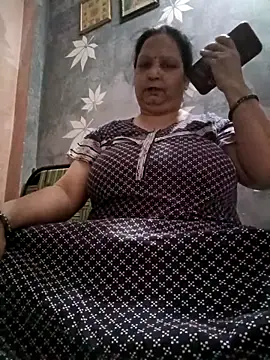 Snapshot of Kavya_kapoor chatting on April 20, 2026, 5:37 pm Kavya kapoor online show from April 20, 2026, 5:37 pm