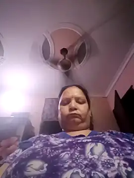 Snapshot of Kavya_kapoor chatting on April 21, 2026, 4:56 pm Kavya kapoor online show from April 21, 2026, 4:56 pm