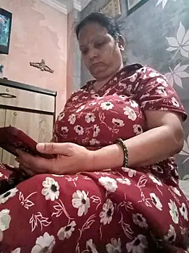 Snapshot of Kavya_kapoor chatting on April 22, 2026, 6:20 pm Kavya kapoor online show from April 22, 2026, 6:20 pm