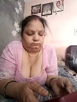 Snapshot of Kavya_kapoor chatting on May 15, 2026, 8:54 am Kavya kapoor online show from May 15, 2026, 8:54 am