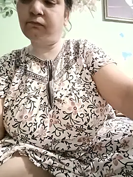 Snapshot of Kavya_kapoor chatting on May 19, 2026, 4:57 pm Kavya kapoor online show from May 19, 2026, 4:57 pm