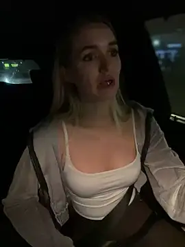 Devill Angel  online show from December 28, 2024, 3:48 pm