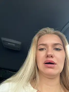 Devill Angel  online show from June 5, 2026, 5:36 am