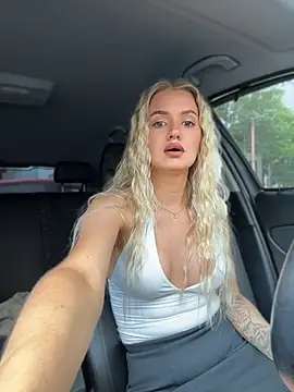 Devill Angel  online show from July 19, 2026, 10:52 am