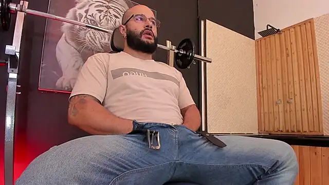 Luke  09 online show from November 5, 2025, 11:21 am