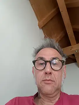 Ragno1968 online show from April 12, 2026, 4:34 pm