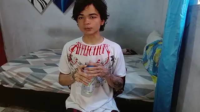 Lovebeng  online show from February 11, 2026, 9:53 pm