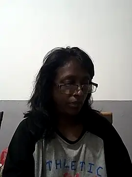 mamakarma1403 online show from March 9, 2025, 10:52 pm