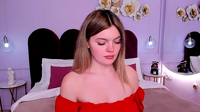 ZaraBloom online show from March 19, 2025, 10:42 pm