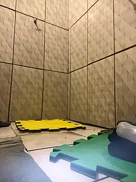 Snapshot of Vih222 chatting on January 8, 2026, 2:14 am Vih222 online show from January 8, 2026, 2:14 am