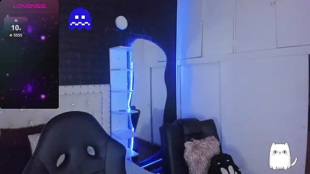 Ghosty Doll online show from February 19, 2025, 8:10 pm