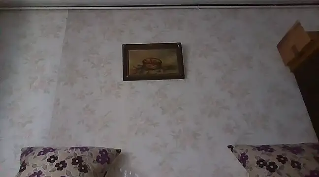 mariusica1xh online show from February 8, 2025, 1:22 pm