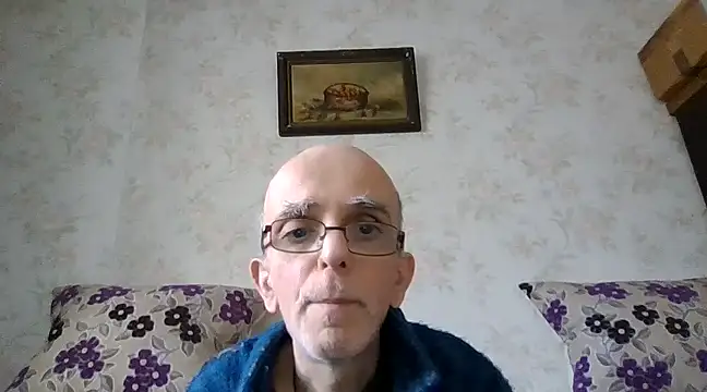 mariusica1xh online show from February 9, 2025, 1:14 pm