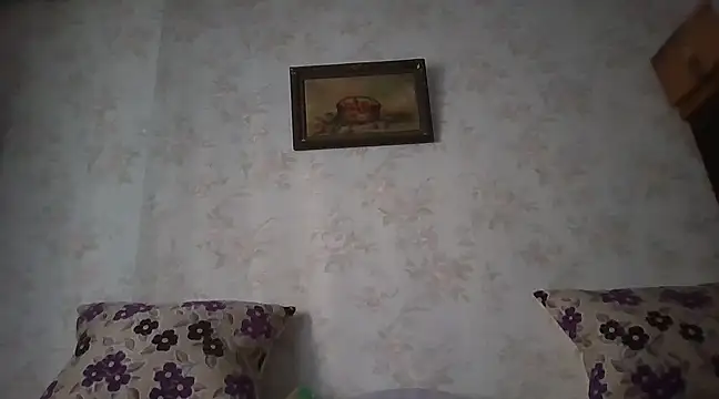 mariusica1xh online show from March 12, 2025, 5:35 am