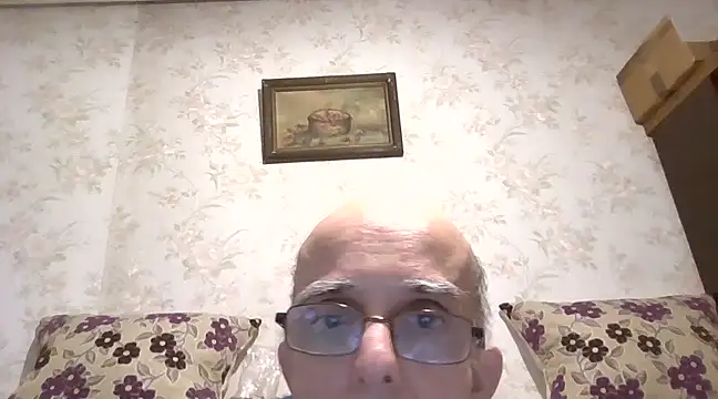 mariusica1xh online show from March 19, 2025, 9:27 pm