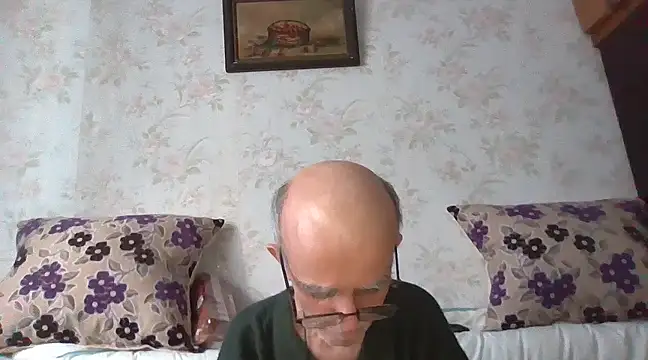 mariusica1xh online show from March 22, 2025, 2:58 pm