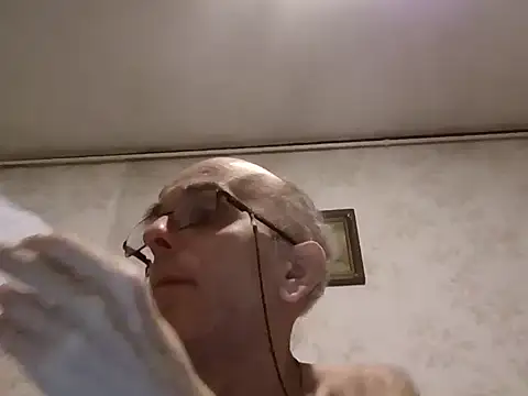 mariusica1xh online show from September 11, 2025, 5:57 pm