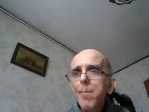 mariusica1xh online show from October 6, 2025, 12:13 pm