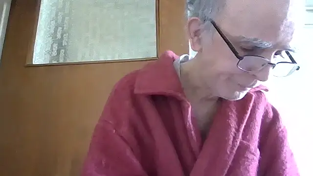 mariusica1xh online show from May 18, 2026, 8:42 am