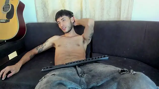 Henrikk senn online show from November 8, 2025, 11:32 am