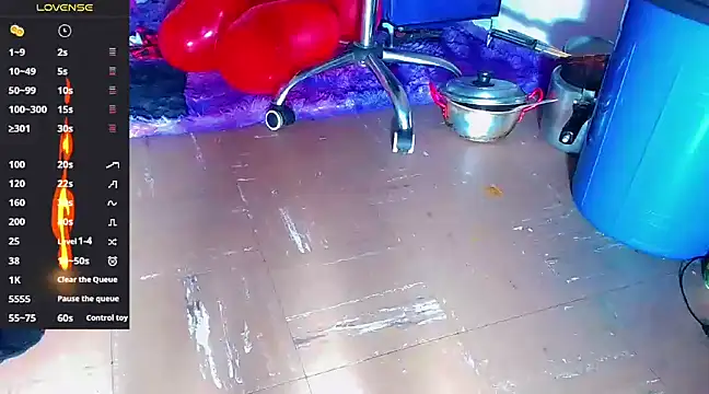 Snapshot of nicol_gill_ chatting on February 12, 2025, 11:29 am nicol gill online show from February 12, 2025, 11:29 am