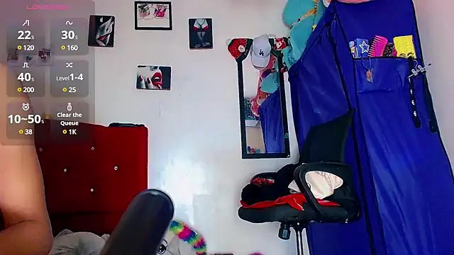 Snapshot of nicol_gill_ chatting on February 14, 2025, 1:40 pm nicol gill online show from February 14, 2025, 1:40 pm