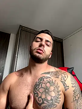 Snapshot of thomas_gun chatting on December 3, 2024, 4:06 pm thomas gun online show from December 3, 2024, 4:06 pm