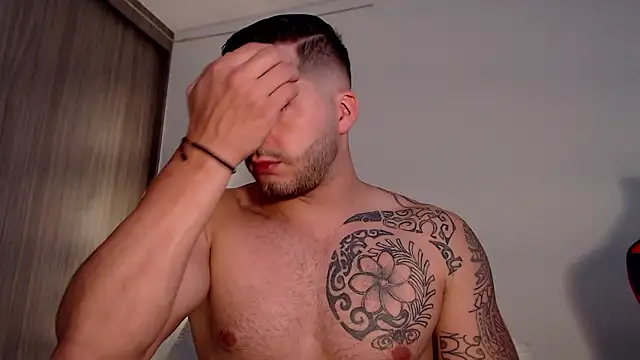 Snapshot of thomas_gun chatting on December 6, 2024, 1:55 pm thomas gun online show from December 6, 2024, 1:55 pm