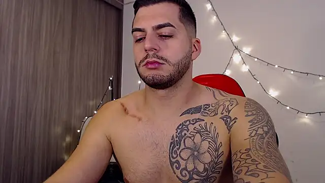 Snapshot of thomas_gun chatting on January 20, 2025, 2:36 pm thomas gun online show from January 20, 2025, 2:36 pm