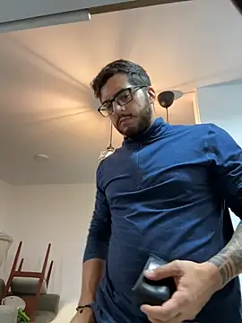 Snapshot of thomas_gun chatting on November 12, 2025, 7:09 am thomas gun online show from November 12, 2025, 7:09 am