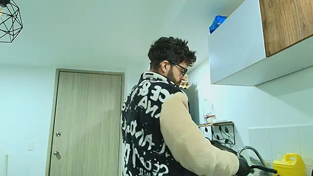 thomas gun online show from February 24, 2026, 1:14 am