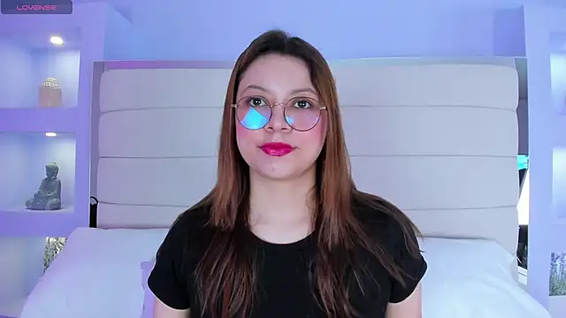 Lanna18 online show from February 3, 2025, 11:53 am