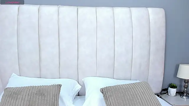 Lanna18 online show from November 6, 2025, 12:28 pm