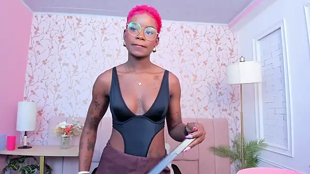 amber-hill online show from March 25, 2026, 7:42 pm