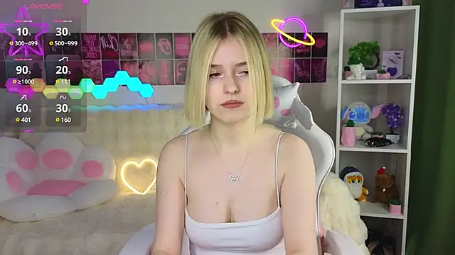 Snapshot of Dragonwind chatting on February 21, 2025, 1:33 am Dragonwind online show from February 21, 2025, 1:33 am