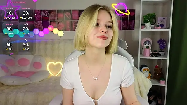 Snapshot of Dragonwind chatting on February 26, 2025, 9:58 pm Dragonwind online show from February 26, 2025, 9:58 pm