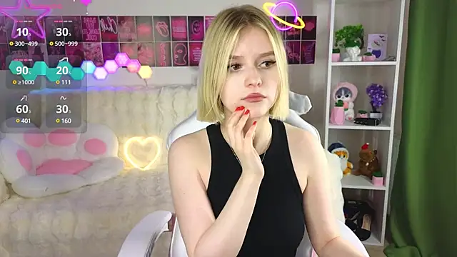 Snapshot of Dragonwind chatting on March 9, 2025, 4:38 am Dragonwind online show from March 9, 2025, 4:38 am