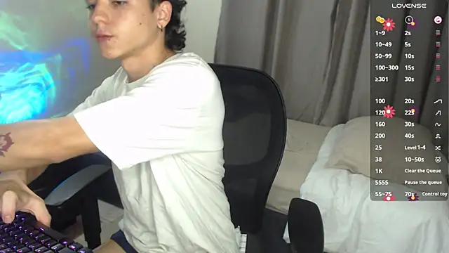 Snapshot of Joe23__ chatting on March 5, 2025, 3:51 am Joe23 online show from March 5, 2025, 3:51 am