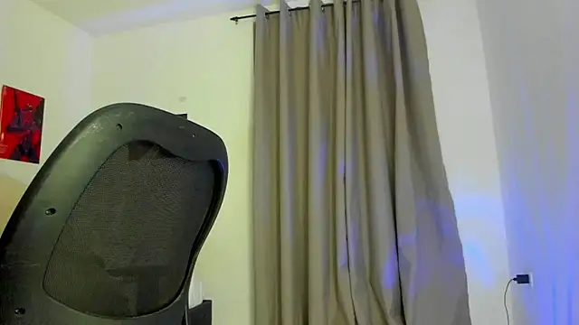 Snapshot of Joe23__ chatting on October 5, 2025, 2:21 am Joe23 online show from October 5, 2025, 2:21 am