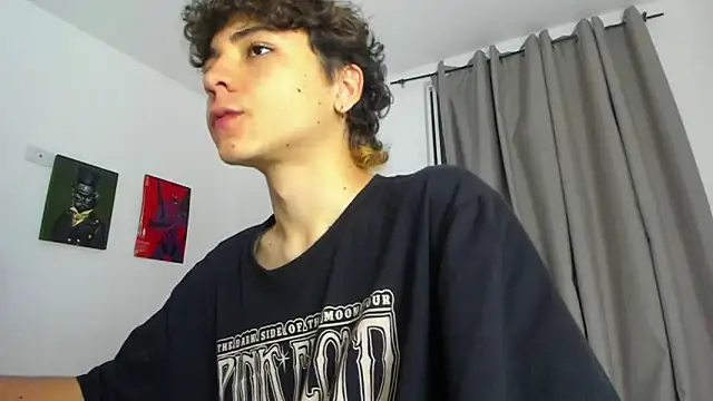 Snapshot of Joe23__ chatting on October 21, 2025, 6:03 am Joe23 online show from October 21, 2025, 6:03 am