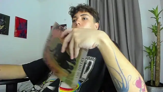 Snapshot of Joe23__ chatting on November 7, 2025, 3:06 am Joe23 online show from November 7, 2025, 3:06 am